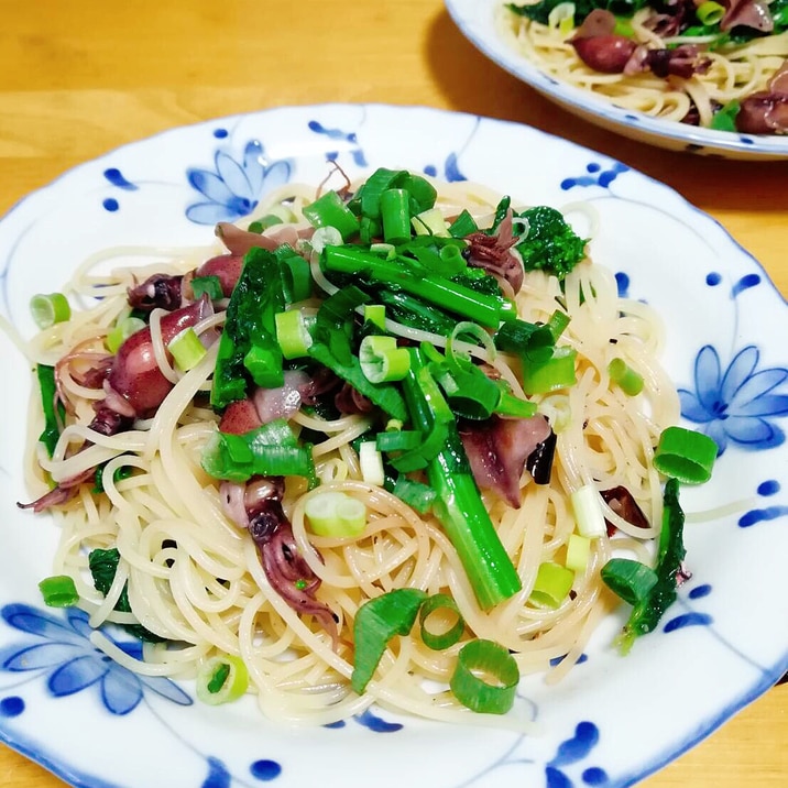 春パスタ！菜の花とホタルイカのアーリオオーリオ